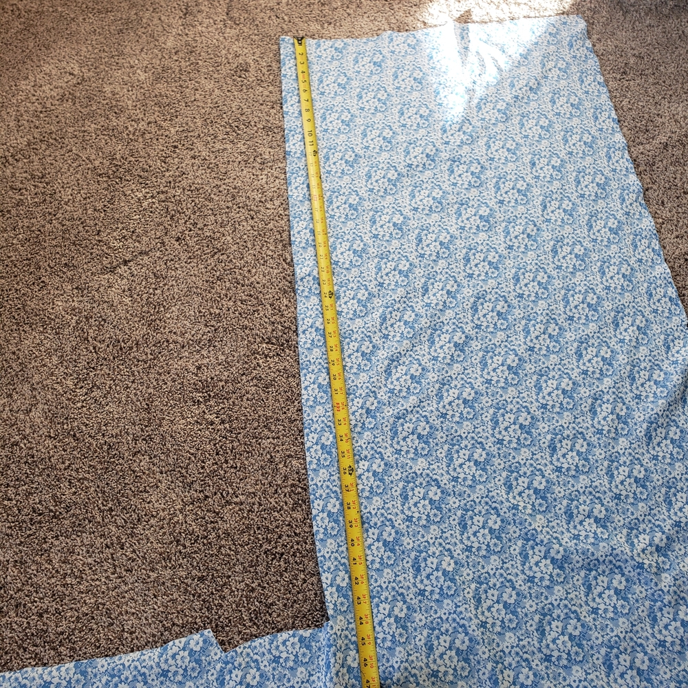 Vintage 1960s 1970s Baby Blue White Floral Polyester Fabric 60" Wide #84 - Picture 9 of 14